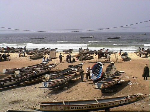 Senegal-MauritaniaBeachBoats2.jpg